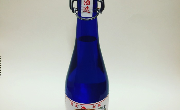 初申 Hatsu-Saru, First bottle in the year of monkey. ニセコ産彗星 Made of ‘Suisei’ rice, of Niseko, 大吟醸 Daiginjo, 生原酒 un- pasteurized, un-diluted, 北海道小樽 Otaru , Hokkaido Bottled on the 1st of January 2016. 製造年月日 2016/1/1 Fresh, a bit sparkling 舌の上でわずかに弾ける新鮮さ #sake #酒 #北海道 #hokkaido